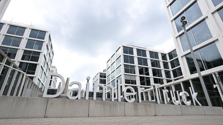 Nutzfahrzeuge: Daimler Truck und Volvo kooperieren bei Software