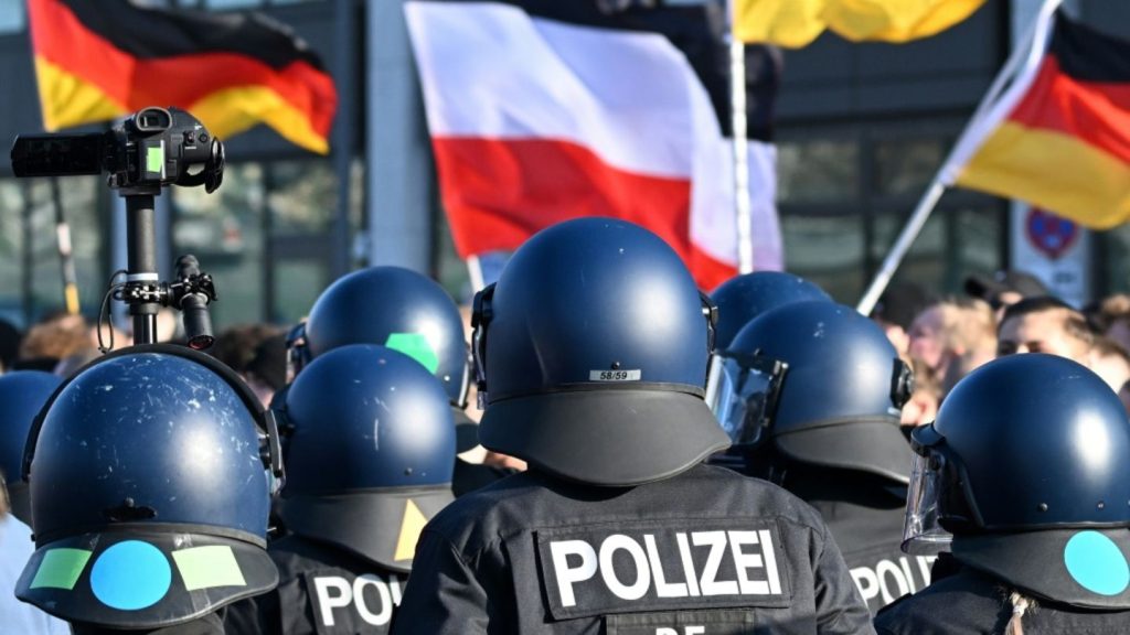 Rechter Angriff auf SPD-Wahlkämpfer in Berlin: Täter teils zu Haft verurteilt