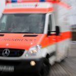 Unglück: Sturz aus dem dritten Stock - Mann in Lebensgefahr