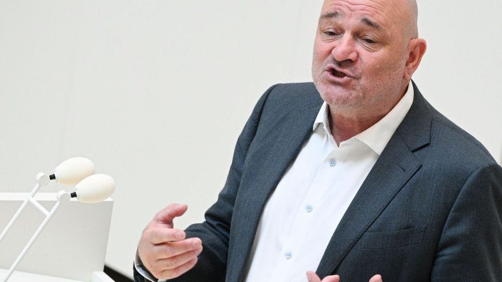 Sparpläne: Landtag stimmt für Haushalt - Koalition nicht geschlossen