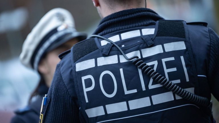 Kriminalität: Spezialkräfte nehmen gesuchten Mann in Karlsruhe fest