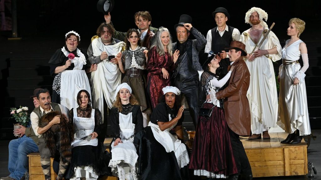 Festspiele: Eröffnung und Abschied bei Bad Hersfelder Festspielen