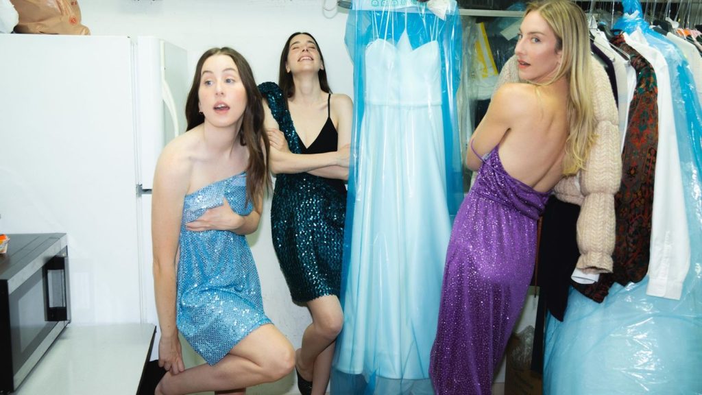 Viertes Album der Schwestern: Neues Album von Haim: "Manchmal muss man loslassen"