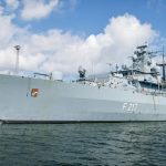 Klimaaktivisten bemalen Fregatte der Marine: Polizeieinsatz bei Kieler Woche