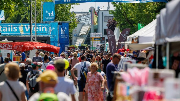 Bad Vilbel: Finale beim Hessentag: Festzug, Konzerte, Hitze