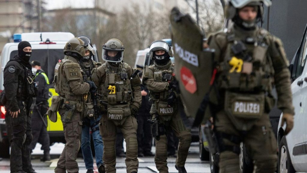 Messerangriff auf Spezialeinsatzkommando: Mann in Nordrhein-Westfalen angeschossen