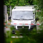 Versuchtes Tötungsdelikt: Mann fährt auf Beamtinnen zu – Polizei schießt