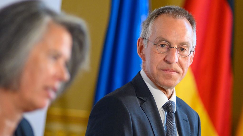 Rechtsextremismus wächst stark: Verfassungsschutzbericht: Neuer Höchststand bei Extremisten