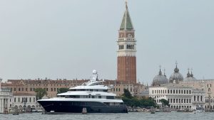Venedig: Krieg bringt Hochzeitspläne von Bezos durcheinander