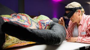 Französin und zwei Japaner: Nanas, Punkte, Blumen - Schau vereint drei Ikonen der Kunst