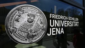 Wissenschaft: Glas als Luftfilter: Jenaer Forscher für Entdeckung geehrt