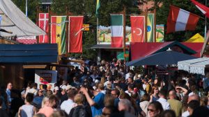Volksfest: Kieler Woche - Hunderttausende feiern überwiegend friedlich
