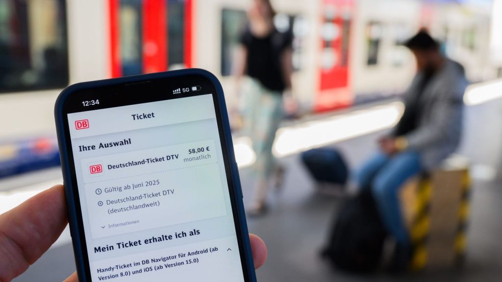 ÖPNV-Abo: Schnieder für festen Preismechanismus beim Deutschlandticket