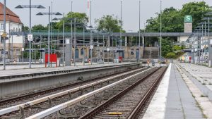 Vorerst keine Züge: S-Bahn-Verkehr in Berlin wegen Unwetters erneut eingestellt