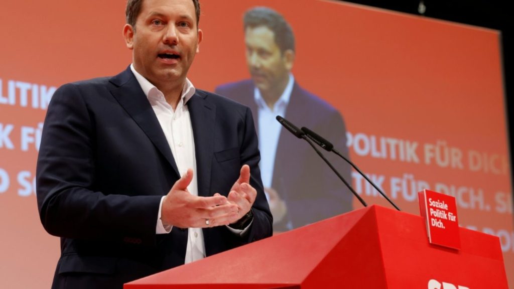 Klingbeil räumt bei SPD-Parteitag Fehler ein - und wirbt für Wiederwahl