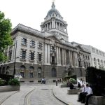 Prozesse: Schwertmörder in England zu knapp 40 Jahren Haft verurteilt