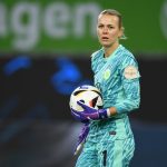 Abstieg der Nationalspielerin: Torhüterin Frohms in Wolfsburg "im Dunkeln gelassen"