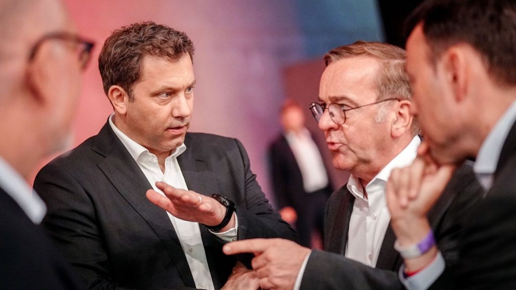 Parteitag: SPD wendet Streit um verpflichtenden Wehrdienst ab