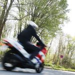 Unfälle: Motorradfahrer prallt gegen Leitplanke - schwer verletzt