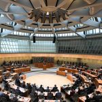 CDU weiter vorn: Umfrage sieht weiter klare Mehrheit für Schwarz-Grün