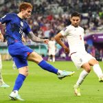 Fußball-Bundesliga: Wolfsburg an Ex-Bremer Sargent dran - Bornauw nach England?