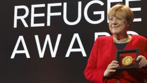 Migrationspolitik: Merkel kritisiert Asyl-Zurückweisungen - Frei kontert