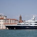 Jeff Bezos und Lauren Sánchez : Diese Super-Jachten schippern vor Venedig ein – für die Promi-Hochzeit des Jahres