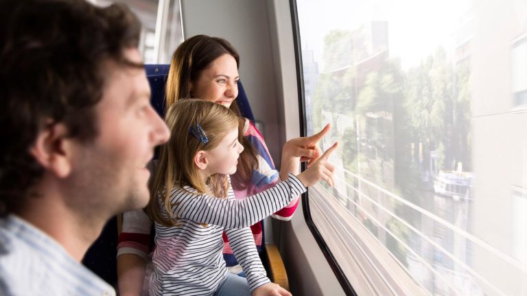 Meinung: Aus für Familienreservierung: Deutsche Bahn fährt aufs Abstellgleis