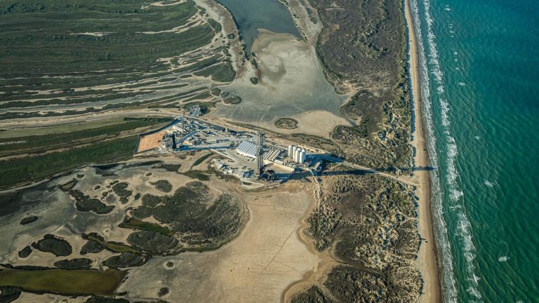 SpaceX in Starbase: Enteignet Elon Musk seine eigenen Raketenmitarbeiter?