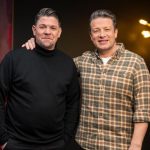 "Kitchen Impossible": Tim Mälzer gegen Jamie Oliver – das Duell der Dekade bewegt alle
