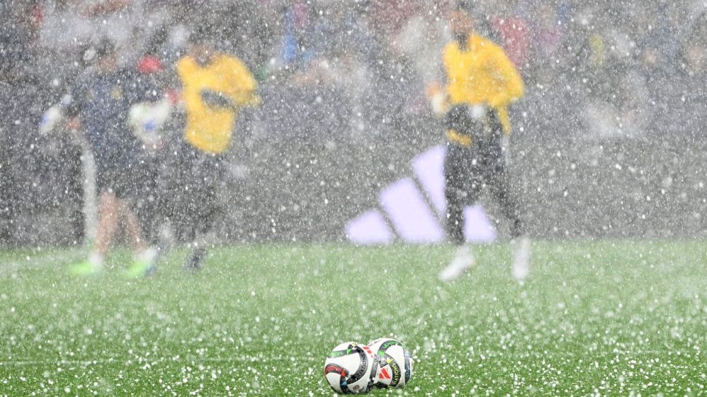Fußball-Nations-League: Gewitter mit Hagel: DFB-Spiel gegen Portugal beginnt später