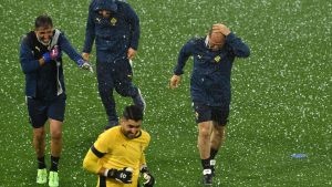 Nations League: Gewitter mit Hagel: DFB-Spiel gegen Portugal verzögert sich