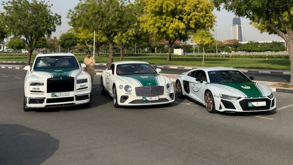 Luxusautos: Unterwegs in der Autoszene Dubai: Wenn die Polizei Rolls-Royce fährt