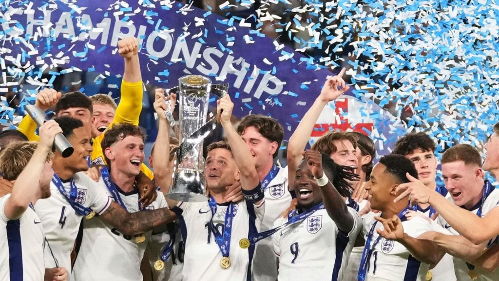 U21-EM: ... und am Ende gewinnt England: Deutsche U21 verliert Finale mit 2:3