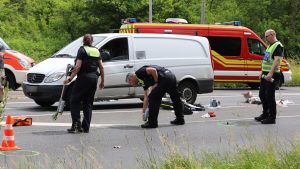 Unglück in Hürth: Mann fährt mit Auto in eine Kindergruppe – Zehnjährige stirbt
