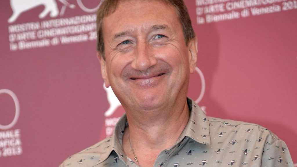 "Peaky Blinders"-Schöpfer: Steven Knight schreibt Drehbuch für neuen James-Bond-Film