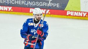 Deutsche Eishockey Liga: Keine Rückkehr: Cicek und Hännikäinen verlassen Adler