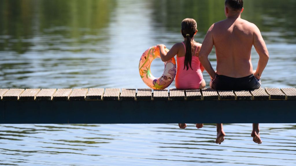 Hohe Temperaturen: Hitzewelle heizt Deutschland bis auf 40 Grad auf
