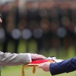 König Charles in Schottland eingetroffen: Symbolische Schlüsselübergabe von Edinburgh