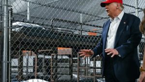 Abschiebegefängnis in Florida: Trump besucht "Alligator Alcatraz"