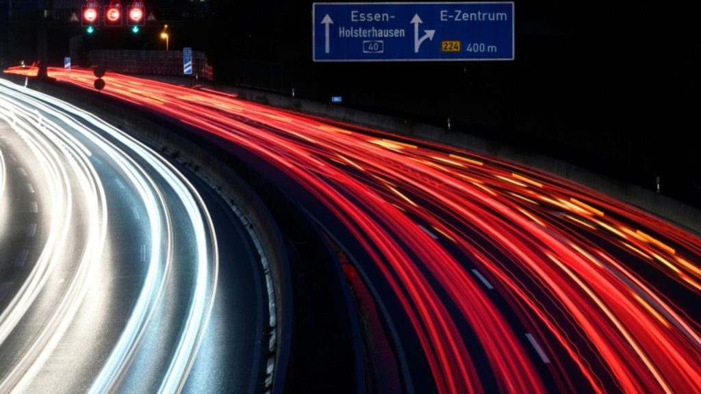 Sommerferienbeginn in weiteren Bundesländern: ADAC rechnet mit Staus am Wochenende