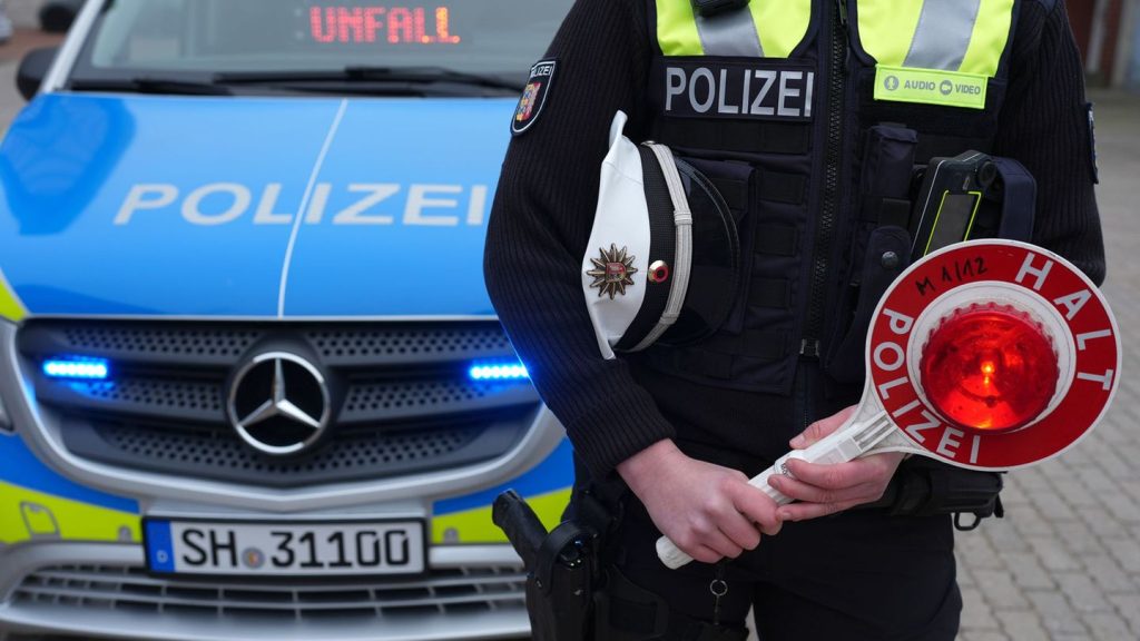 Unfälle: 83-Jährige stirbt bei Autounfall im Kreis Segeberg