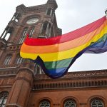 Flaggen-Diskussion: Queerbeauftragter: Queere Menschen sind keine Zirkuspferde