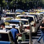 Unzufriedene Taxifahrer: Branche in der Krise: Taxi-Korsos in einem Dutzend Städte