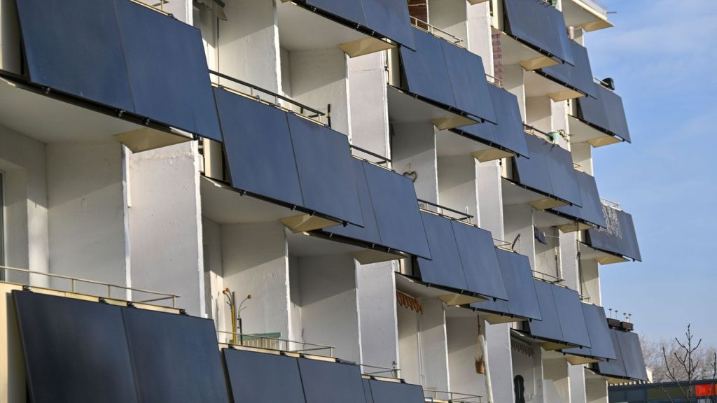 Energie: Rund 4.000 neue Balkonkraftwerke im ersten Halbjahr in MV