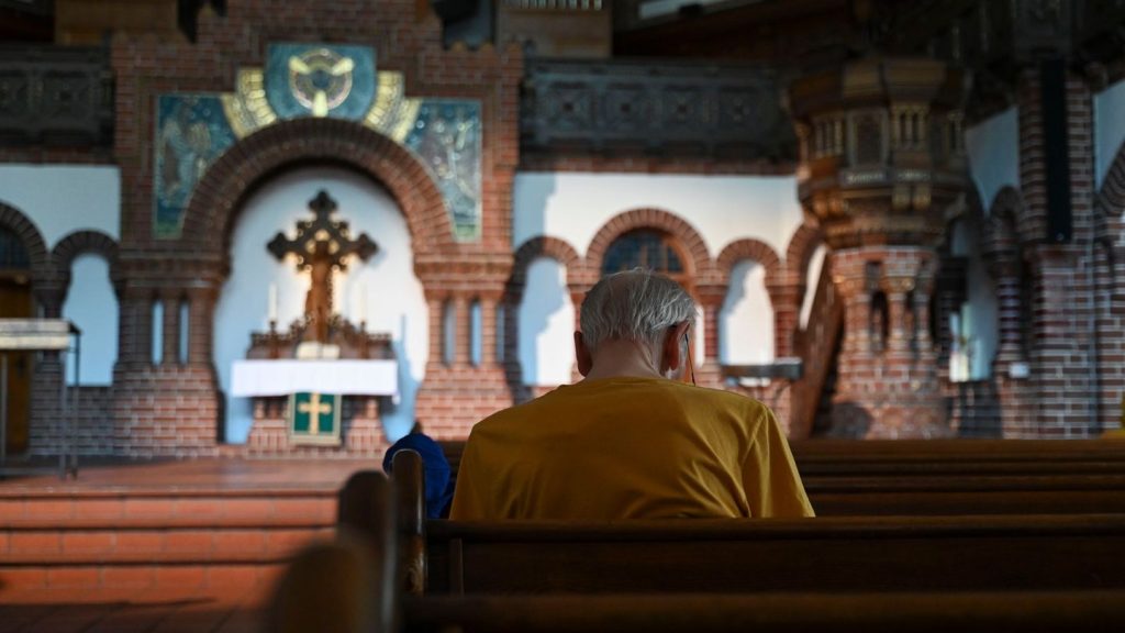 Obdachlosenhilfe: Sonnencreme, Wasser und ein kühler Ort