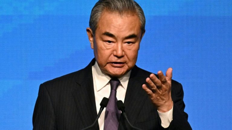 Chinesischer Außenminister trifft EU-Vertreter zu Gesprächen