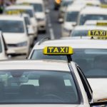 Unzufriedene Taxifahrer: Taxi-Gewerbe protestiert bundesweit für Mindestpreise
