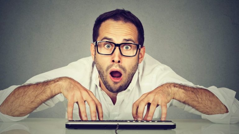 Lernen mit Künstlicher Intelligenz: Macht uns die KI eigentlich dumm?