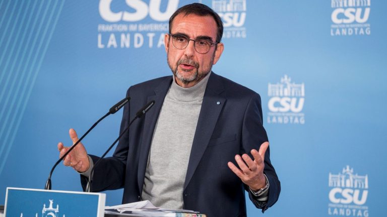 Schwaben: Klaus Holetschek als CSU-Bezirksvorsitzender wiedergewählt
